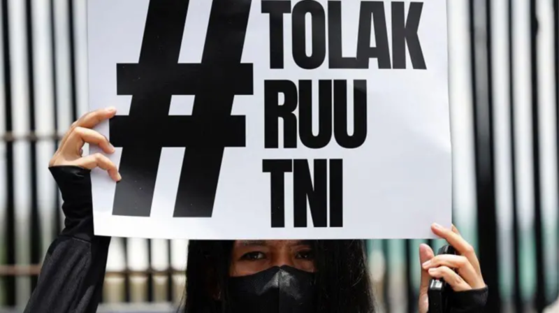 DPR Sahkan Revisi UU TNI, Demonstrasi Mahasiswa Guncang Berbagai Kota: