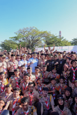 Jadi Pembina Upacara Hari Pramuka, Gubernur Sulsel Tekankan Pentingnya Pembentukan Karakter dan Moral