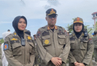 Satuan Polisi Pamong Praja Kalimantan Timur (Satpol PP Kaltim) tertibkan kawasan eks Bandara Temindung, Samarinda, Kamis 21 Agustus 2025. (Dok: Ali/katakaltim)